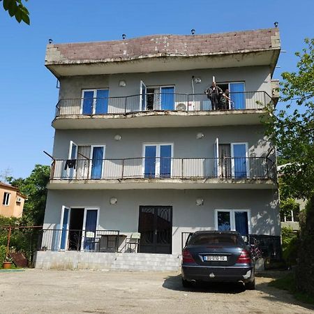 Tete Guest House Μπατούμι Εξωτερικό φωτογραφία